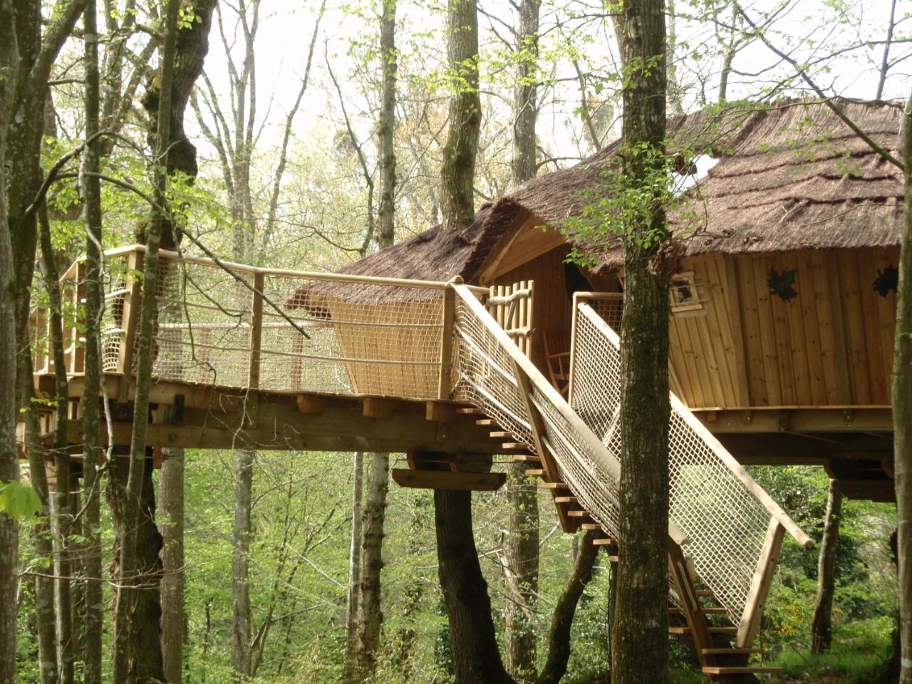 Insolite Dans Les Arbres Les Ormes, Epiniac Bed & Breakfast Exterior photo